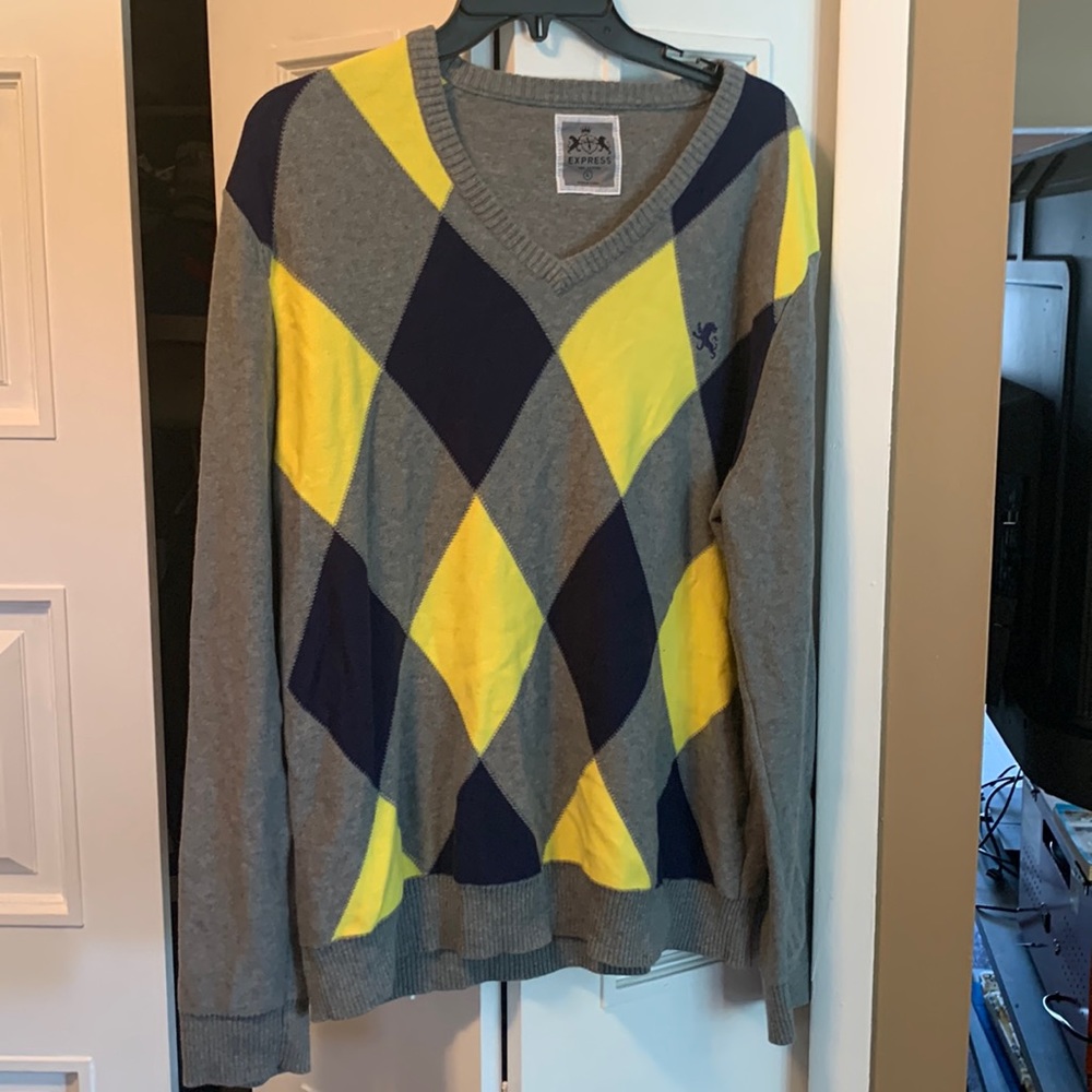 Express Men’s Blue/Yellow Argyle Sweater